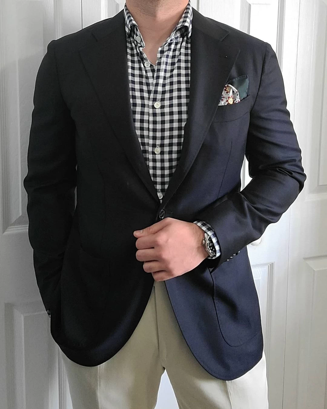 Everett Foulard Silk Pocket Square, White / Burgundy / Blue - Image 6